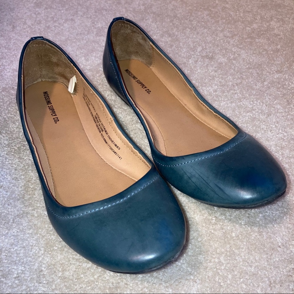 Faux leather blue ballerina flats